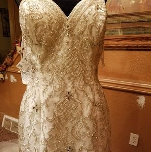 size 12 Alfred Angelo